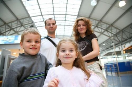 Comment survivre à un voyage aéroport avec vos enfants
