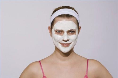 Comment appliquer un masque facial Traitement de l'acné