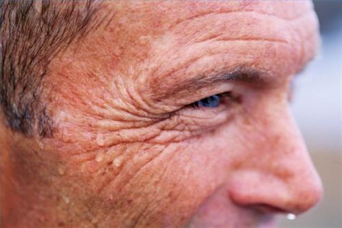 Comment hydrater la peau d'âge mûr correctement