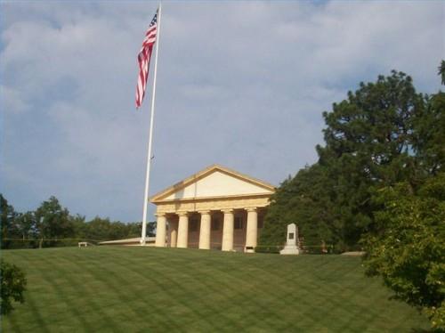 Comment battre les foules au cimetière national d'Arlington