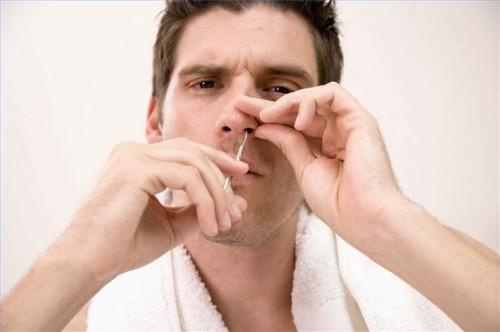 Comment Coupez Nez les cheveux des hommes