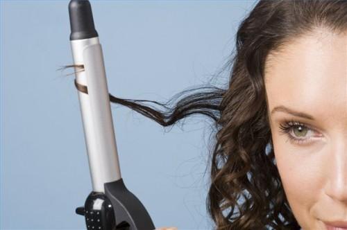 Comment friser les cheveux sans produits chimiques
