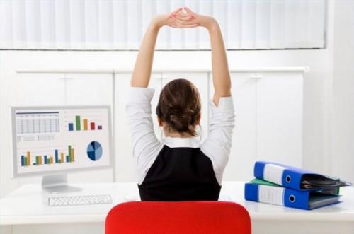 Comment pratiquer le yoga au travail